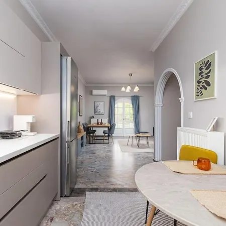 Appartement Angelikis House